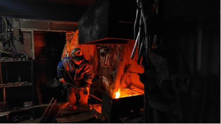 貓先生智能廢品回收箱，再生資源收集柜，小區(qū)垃圾回收站生產(chǎn)廠家